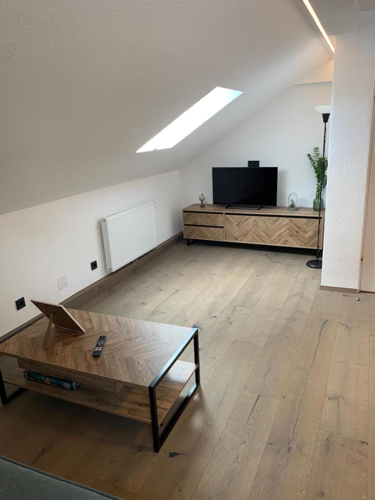 Idyllische Suite In Zentrumsnaehe Mit Parkplatz Top 2 Gmunden Exterior photo